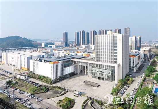 鶴山市得潤電子科技有限公司 鶴山市得潤電子科技有限公司