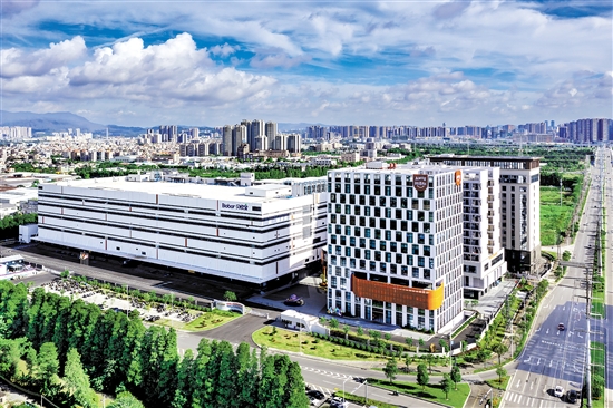 金多多食品集團建成了全市首家“諾貝爾獎專家工作站”。