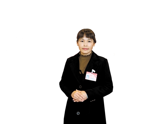 開平市人大代表，蒼城鎮(zhèn)大羅村黨總支書記、村委會主任林幼瓊