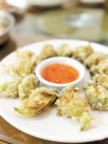 梁記山莊推出的應(yīng)季菜式“炸禾雀花”。