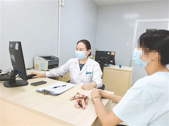 兒童青少年如果出現(xiàn)營養(yǎng)問題應(yīng)及時(shí)就診，尋求專業(yè)人士的建議。