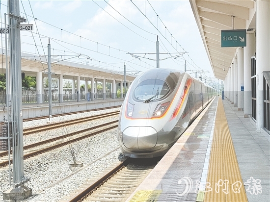 7月1日起，從香港西九龍站坐高鐵可直達(dá)恩平站。