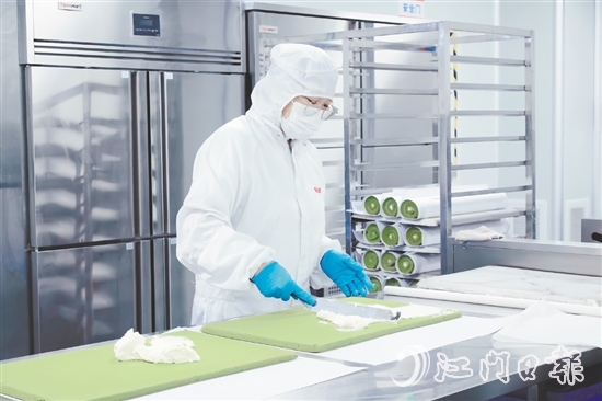 廣東嘉士利食品集團(tuán)有限公司成立省級(jí)研究中心，聯(lián)合科研院所投入高層次人才，近三年獲27項(xiàng)科研成果、14項(xiàng)專利授權(quán)。