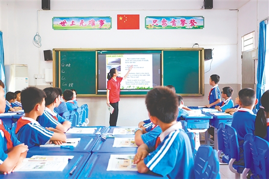 怡霖學(xué)校教學(xué)成績突出，辦學(xué)特色鮮明。