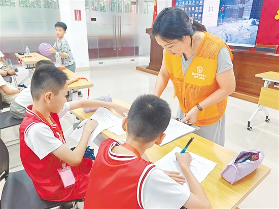 繽紛暑假成長課程受到孩子們的歡迎。