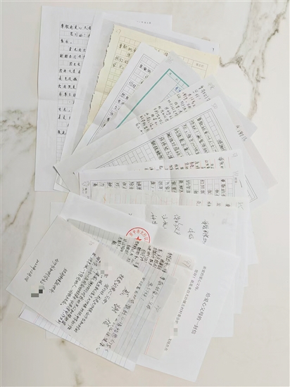 孩子們用稚嫩筆跡寫來感謝信。