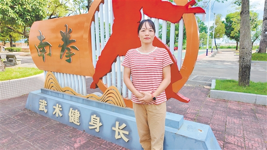 恩平市江南學校體育教師肖谷生