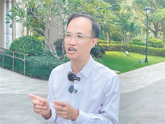 廣東省疾病預(yù)防控制中心首席科學(xué)家何劍峰解讀當(dāng)前疫情防控重點。