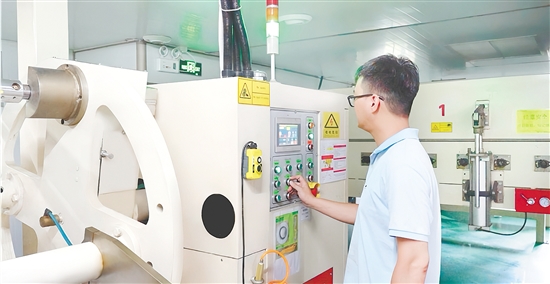 企業(yè)在實(shí)驗(yàn)大樓配備先進(jìn)的檢測(cè)設(shè)備，建立專業(yè)的品控及研發(fā)團(tuán)隊(duì)，保證產(chǎn)品質(zhì)量穩(wěn)定。