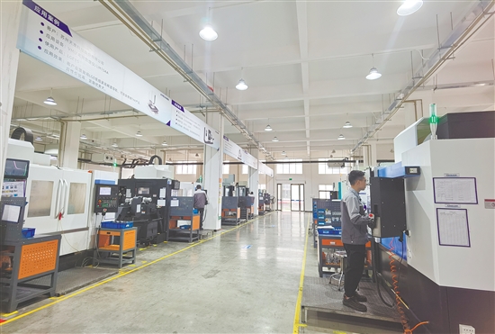 凱特精機(jī)扎根新會(huì)三十年，是國內(nèi)滾動(dòng)功能部件領(lǐng)域的領(lǐng)軍者。