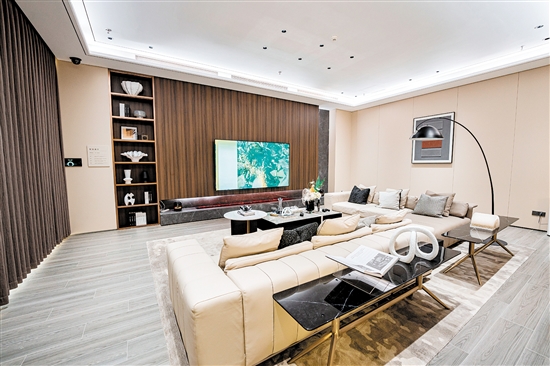 隨著技術(shù)的進步與人們生活方式的轉(zhuǎn)變，智能家居正逐步成為現(xiàn)代家庭生活的標配。