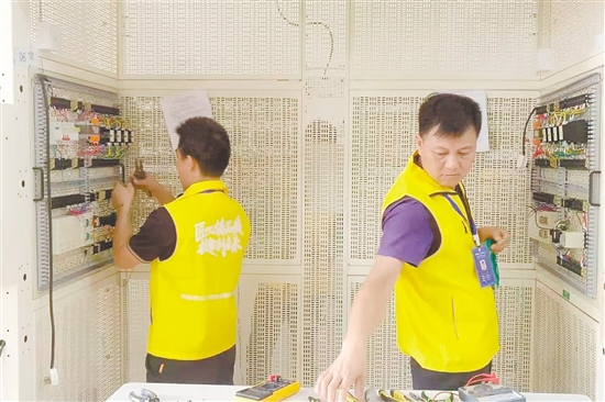 江發(fā)服務(wù)公司的選手們在技能大賽中表現(xiàn)出色。