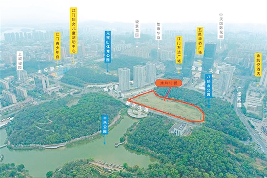 蓬江區(qū)篁莊大道南側(cè)、蓬江萬(wàn)達(dá)廣場(chǎng)北側(cè)地塊位置優(yōu)越。