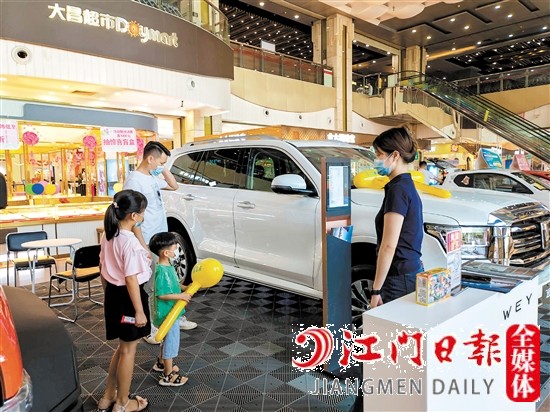 越野車受到越來越多消費(fèi)者的青睞。