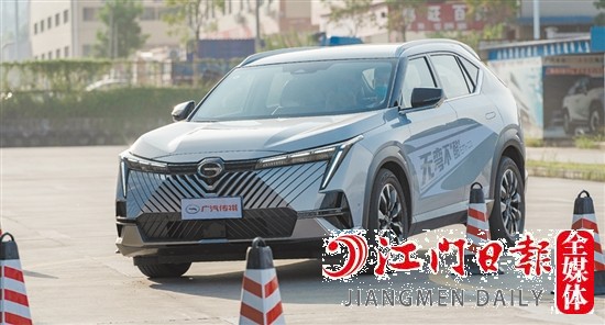 在試駕體驗過程中，傳祺影酷表現出色。