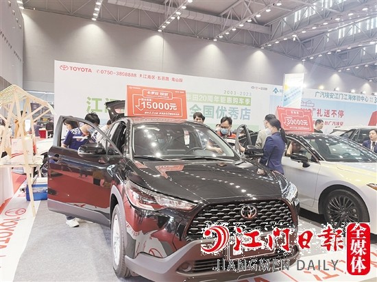 今年春季車展期間，許多汽車經(jīng)銷商推出大幅優(yōu)惠。