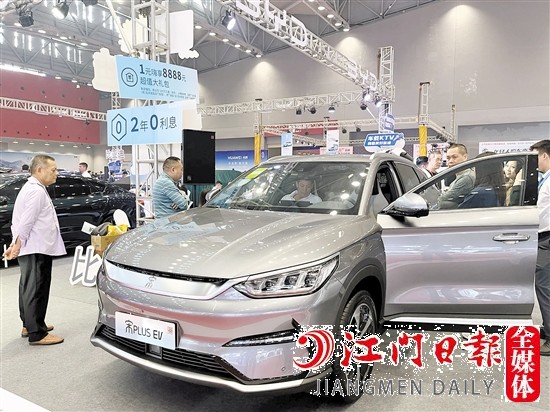 各品牌汽車將閃亮登場。