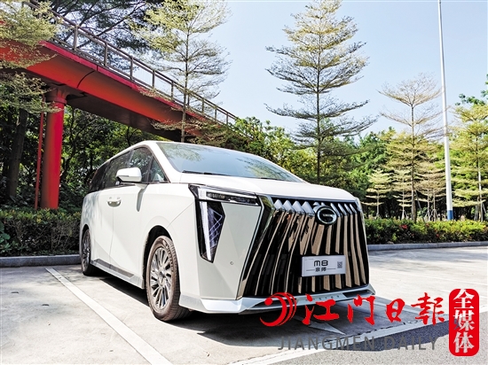 2023款M8宗師外觀很霸氣。