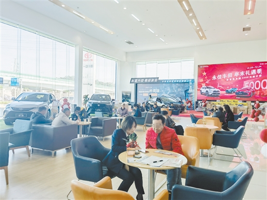 車商積極沖量吸引了許多消費者的目光。